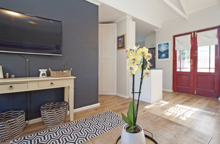 3 Bedroom Property for Sale in Milkwood Park Western Cape